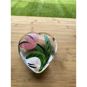Kosta Boda Glass Heart Paperweight Tulip Design by Ulrica Hydman Vallien Signed